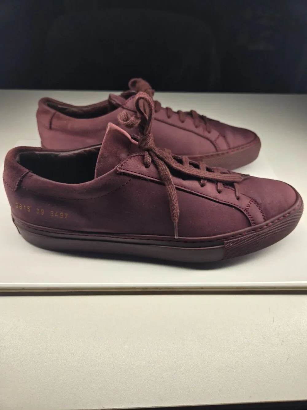 Common Projects Burgundy/Wine Low-Top Sneakers – Designer Italian Sneakers 👟